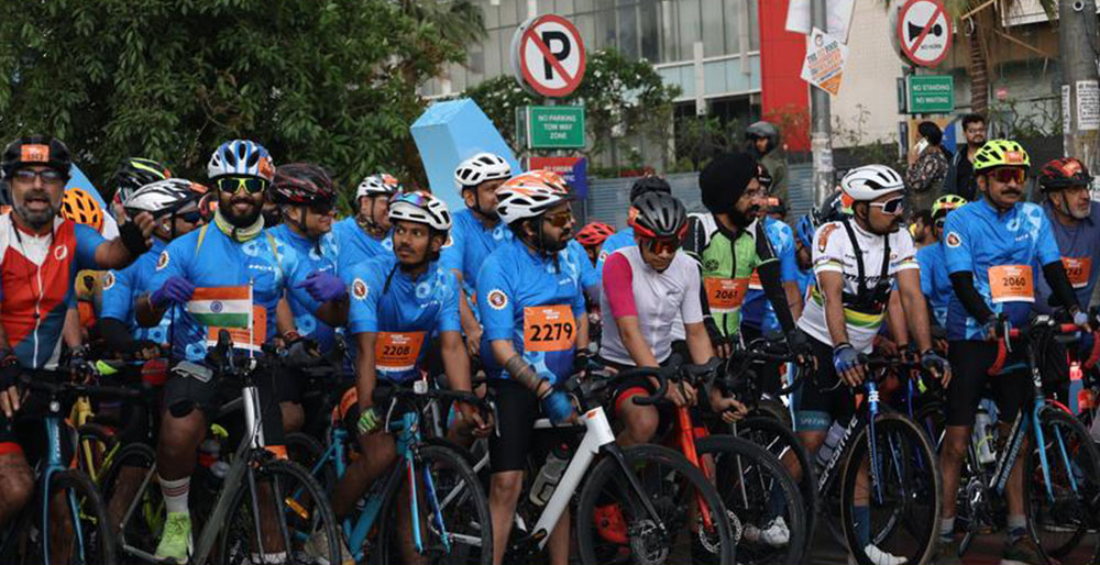 Cyclothon riders